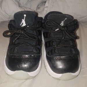 Kids jordan size 5c
